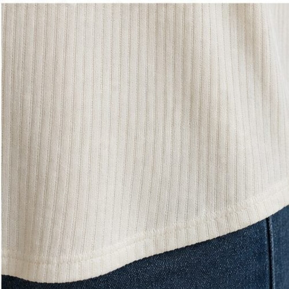 Ivory V Neck Top - Picture 6 of 6